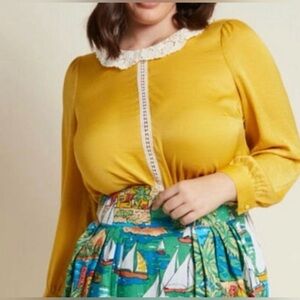 ModCloth Crochet Lace Peter Pan
Collar Trim Blouse Top Mustard Yellow Size XL